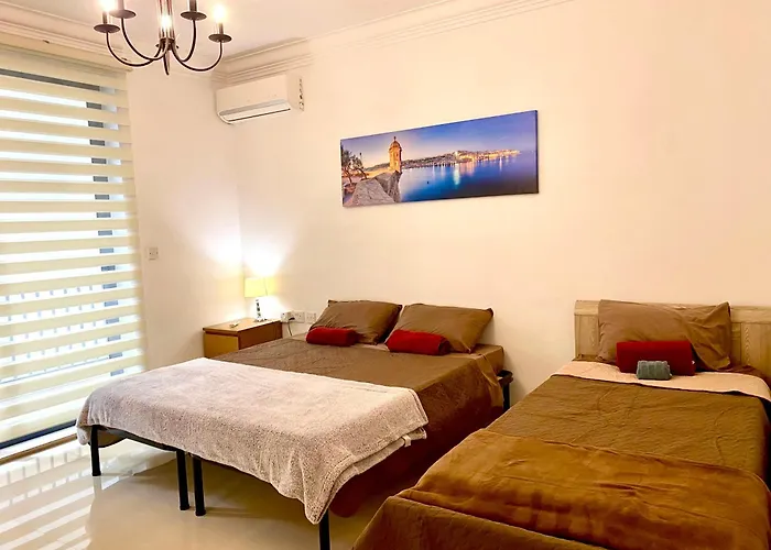 Valletta Harbour View - Signature