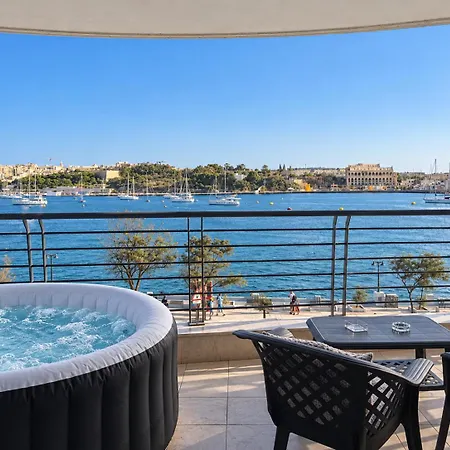 Apartment Spacious Signature - Valletta Harbour View