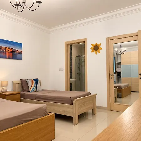 Apartment Spacious Signature - Valletta Harbour View