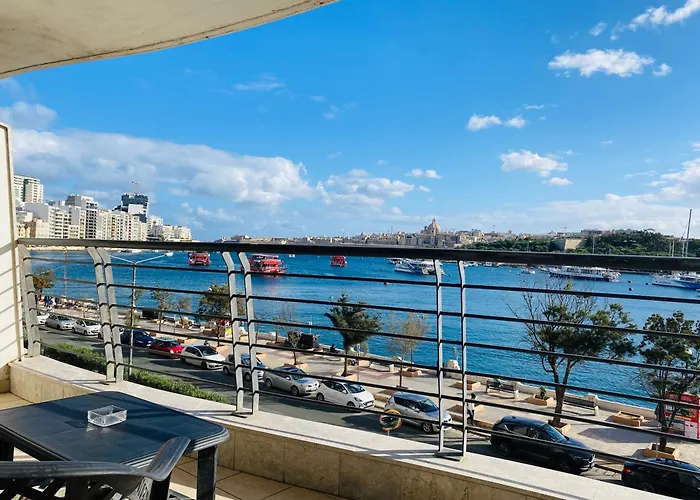 Valletta Harbour View - Signature Apartmán Sliema